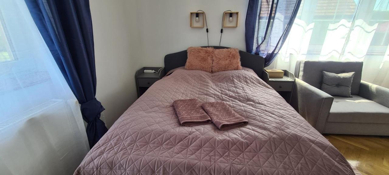 Berc Apartman Apartment Egerszalok Bagian luar foto