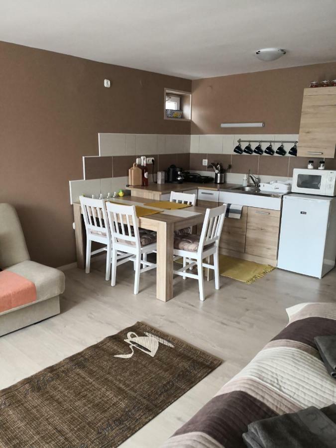 Berc Apartman Apartment Egerszalok Bagian luar foto